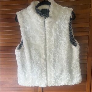 New Directions Ivory Faux Fur Vest Size XL